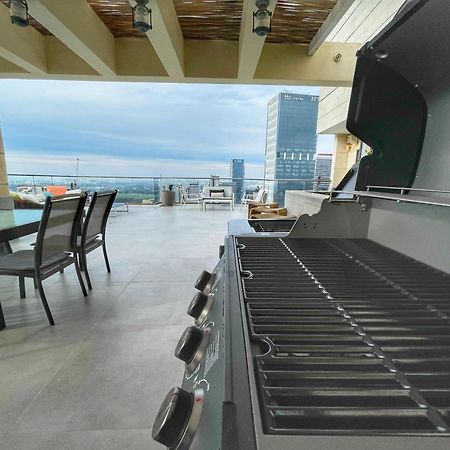 Апартаменти Beautiful Penthouse W/Amazing View, Prime Location Рамат-Ган Екстер'єр фото